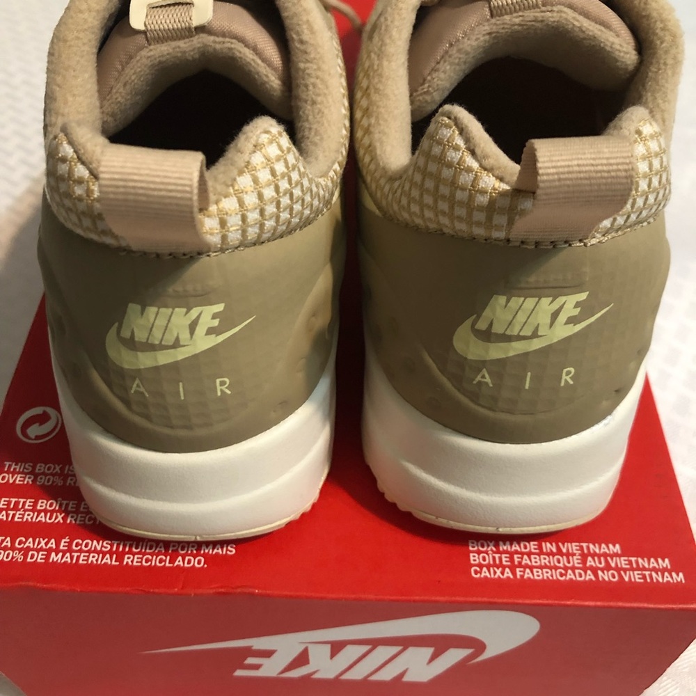 Nike Air Max Motion LW SE - Picture 8 of 8